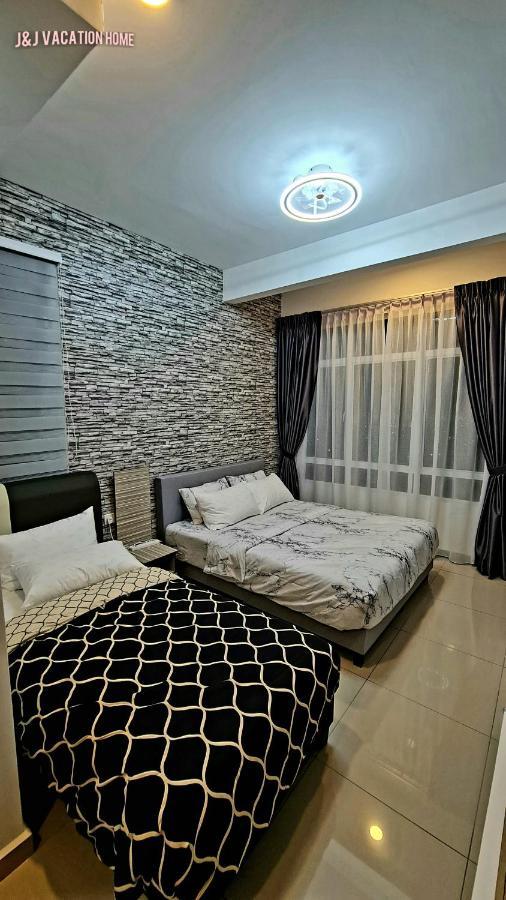 J&J Vacation Home@Novo8 Residence Kampong Tambak Dış mekan fotoğraf