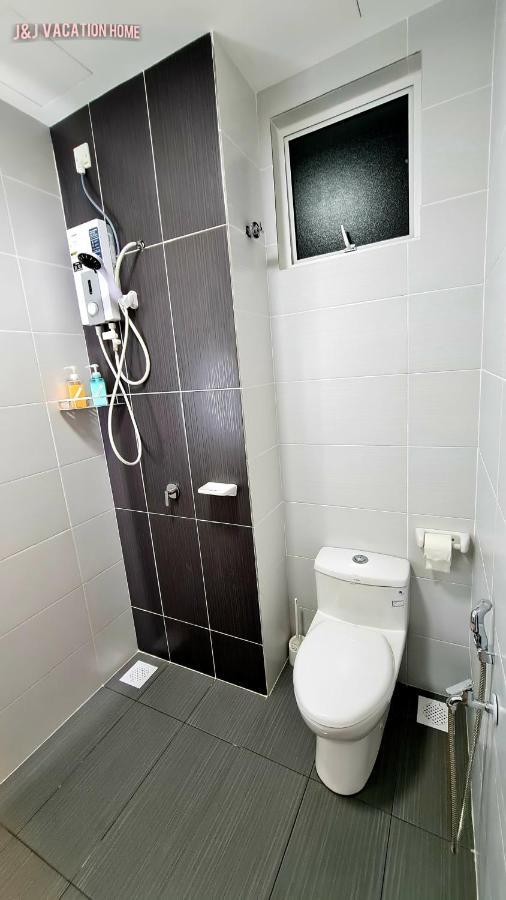 J&J Vacation Home@Novo8 Residence Kampong Tambak Dış mekan fotoğraf